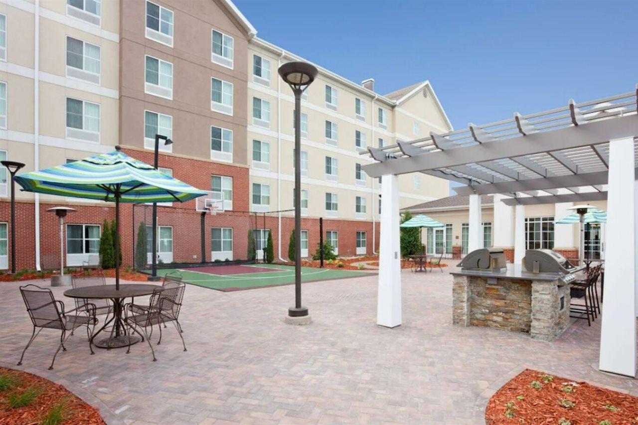 Homewood Suites New Brighton Екстериор снимка